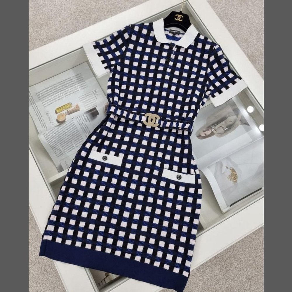 Amazing Chanel Runway Dress